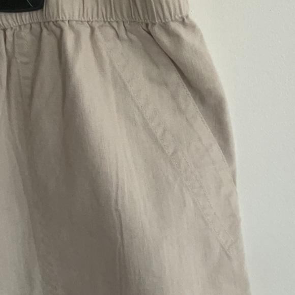 Karen Scott Tan Capris Lightweight Relaxed Fit - Picture 4 of 8